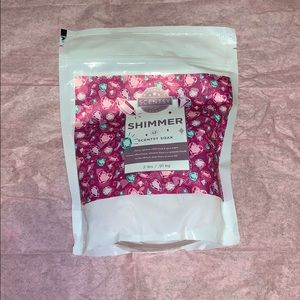 Shimmer scentsy soak